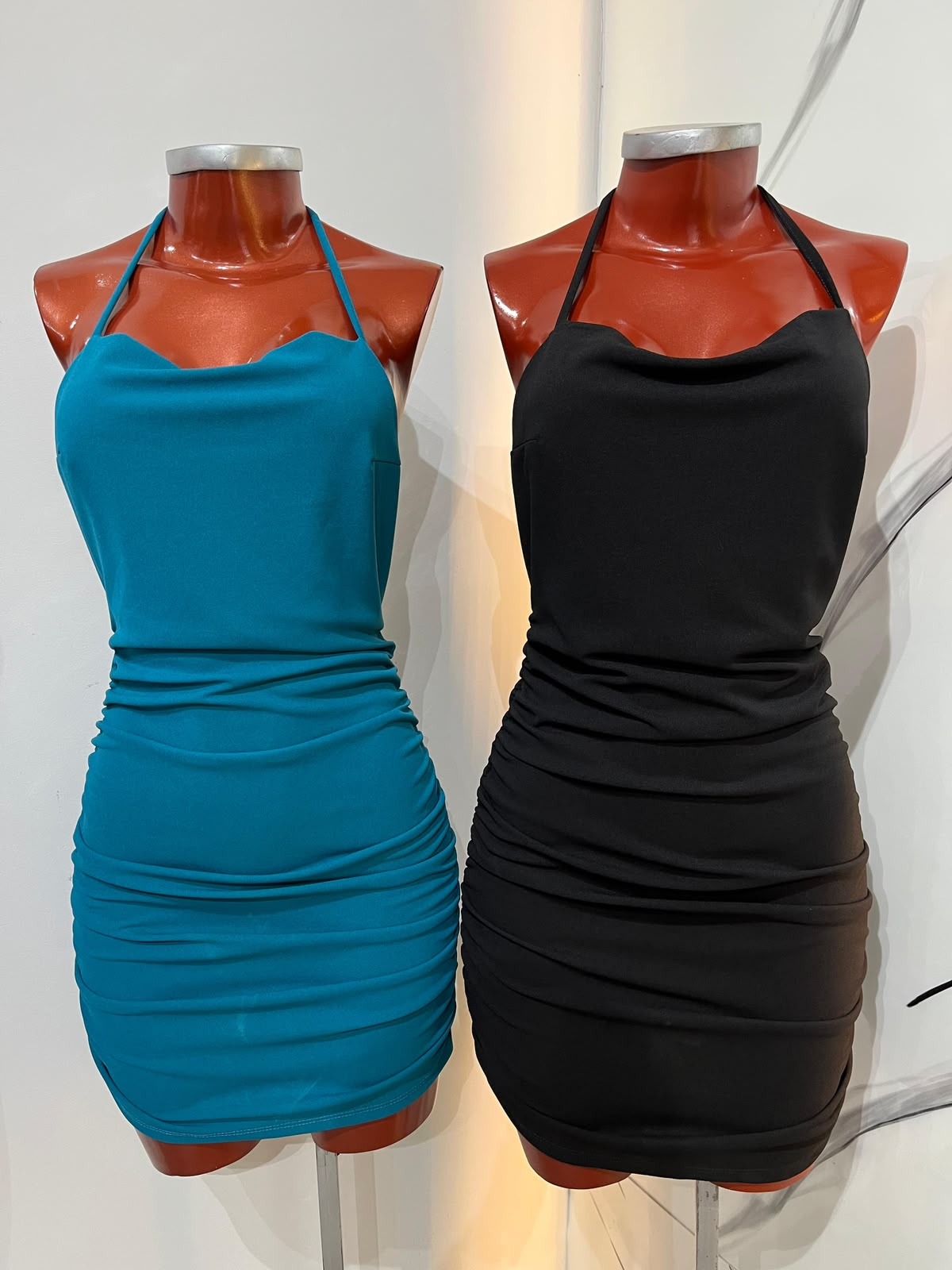 VESTIDO CORTO