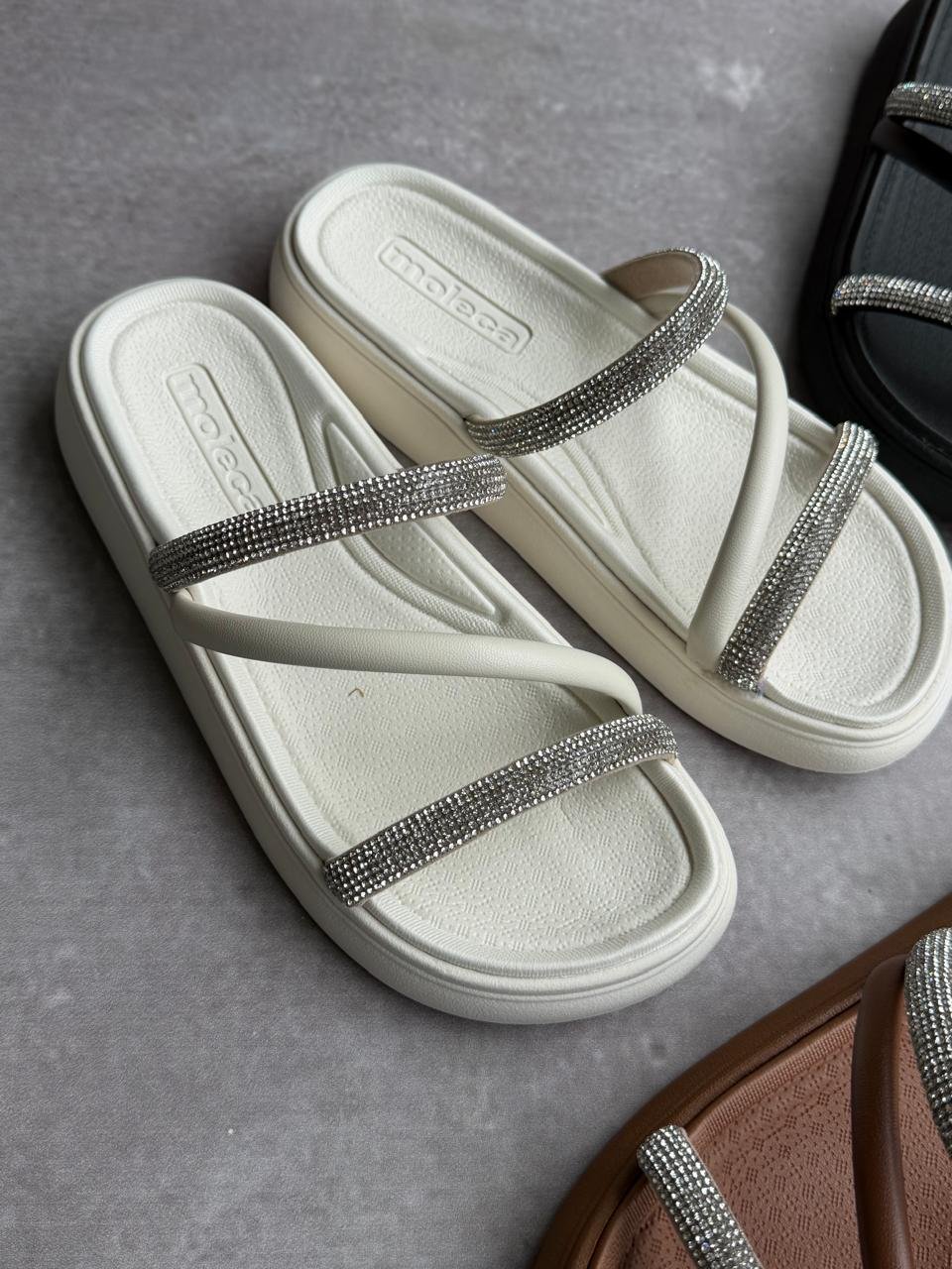 zapatillas moleca triple tiras con brillos