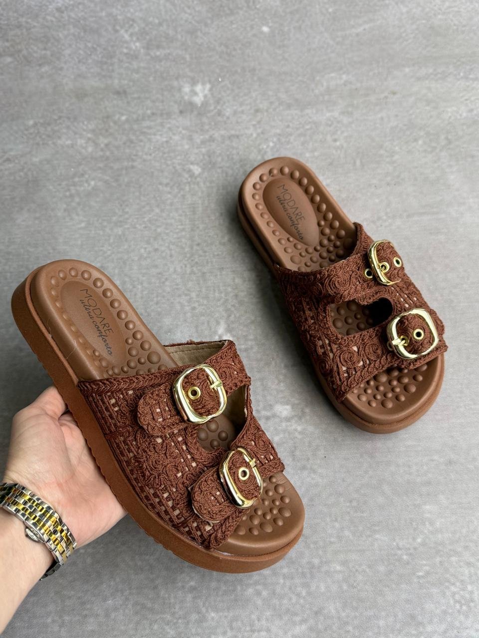 Modare  con piel tipo crochet