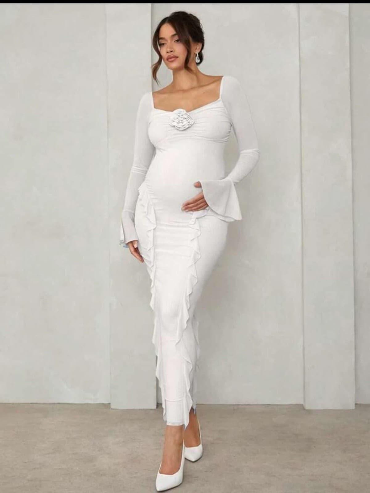 vestido para embarazada con flor y bolados