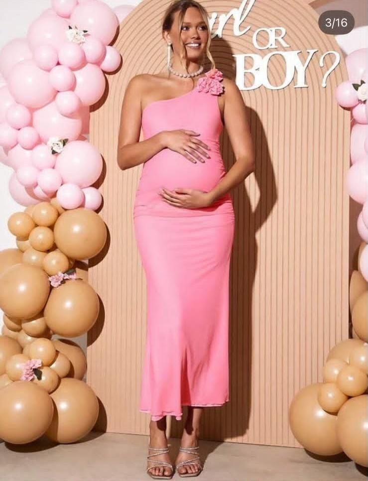 vestido para embarazada un hombro