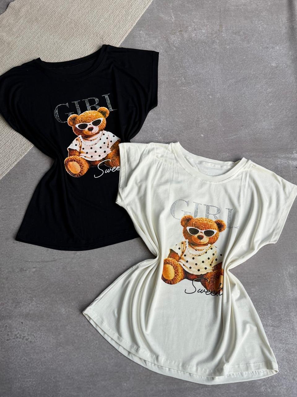 remera con diseño oso