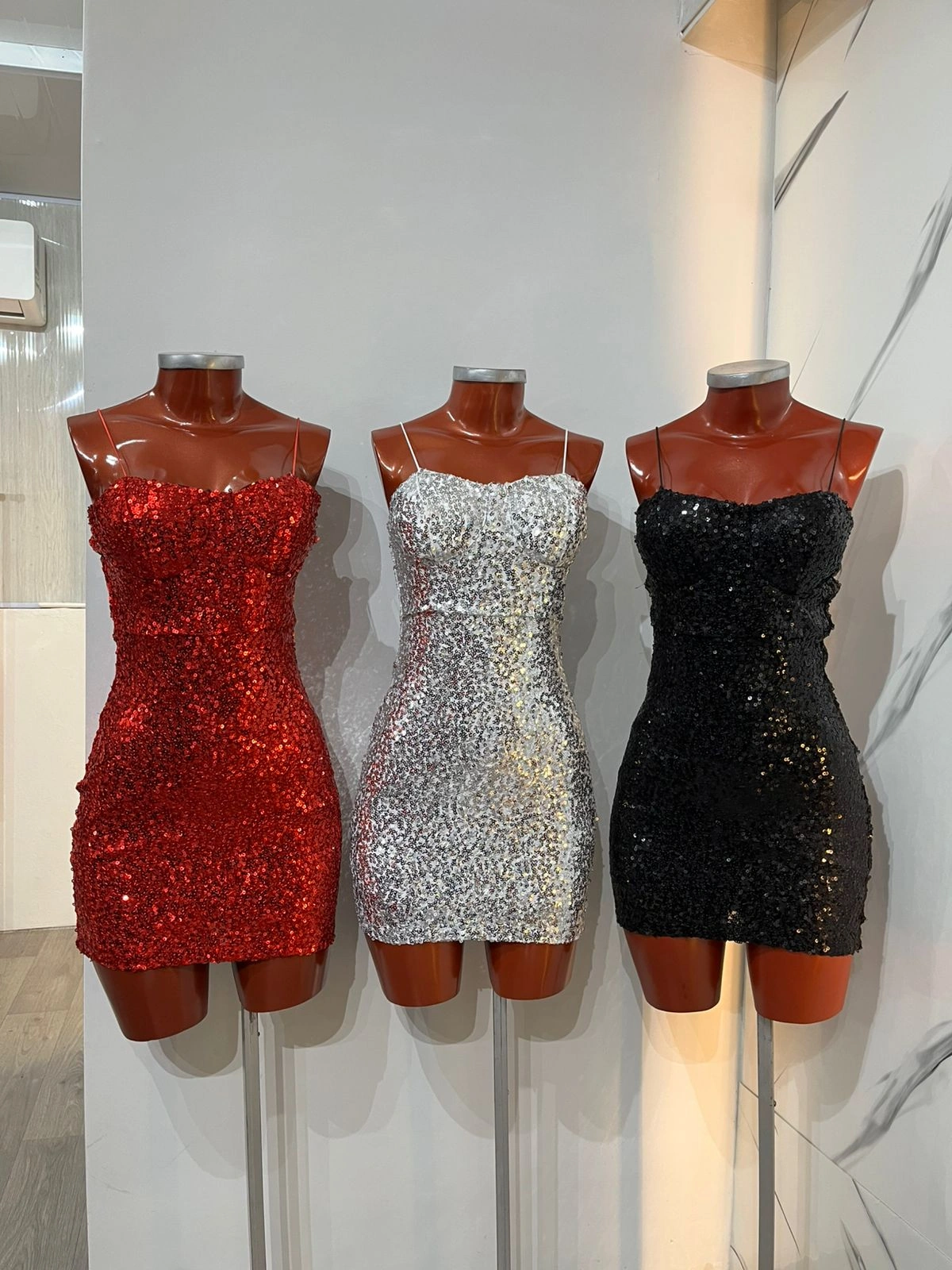 VESTIDO CON BRILLO